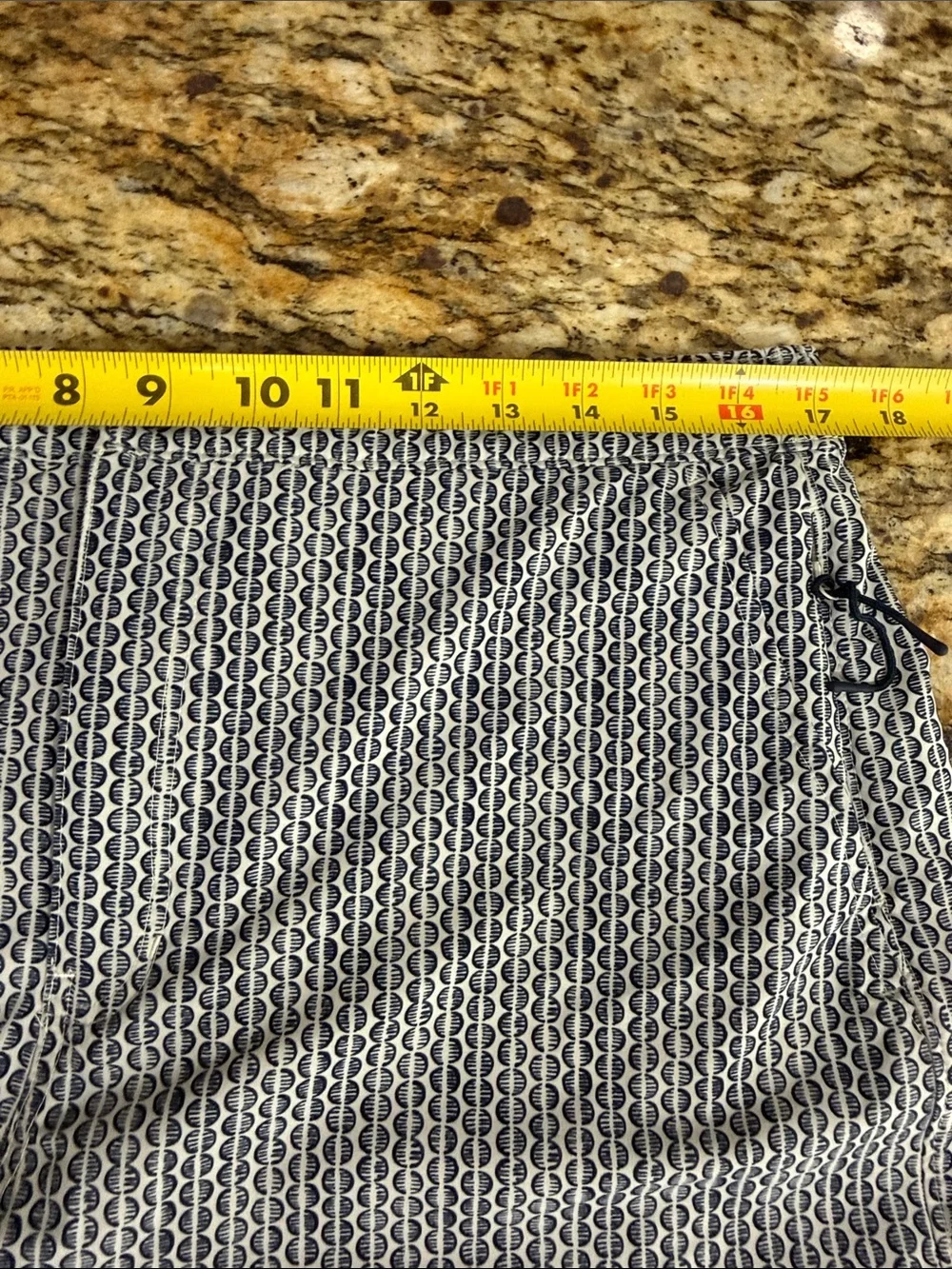 VRST Men’s Lined Performance Swim Trunks Gray Navy Print Size Large 5” Shorts